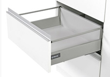Kuchyňská linka LUNA - PREMIUM BOX se systémem tichého dovírání